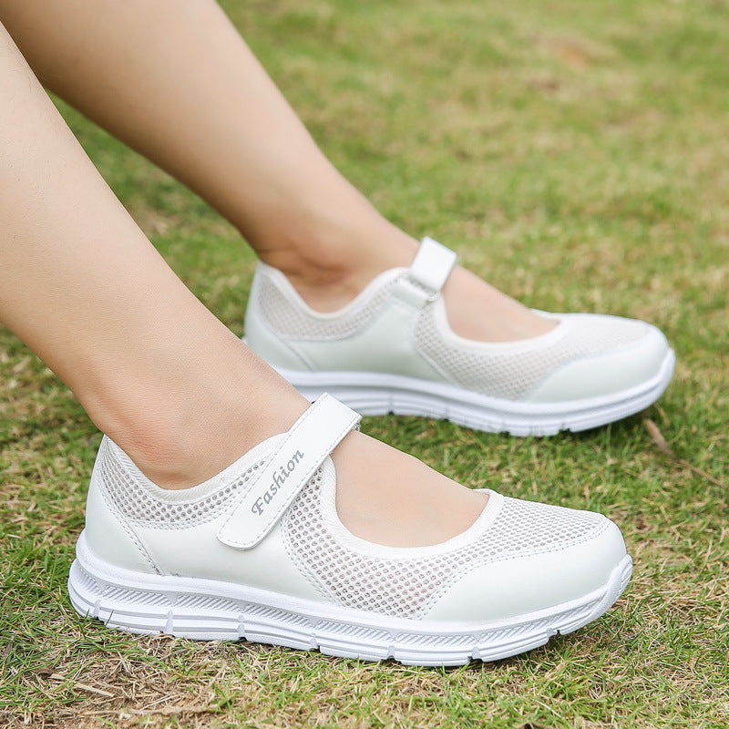A flat shoe