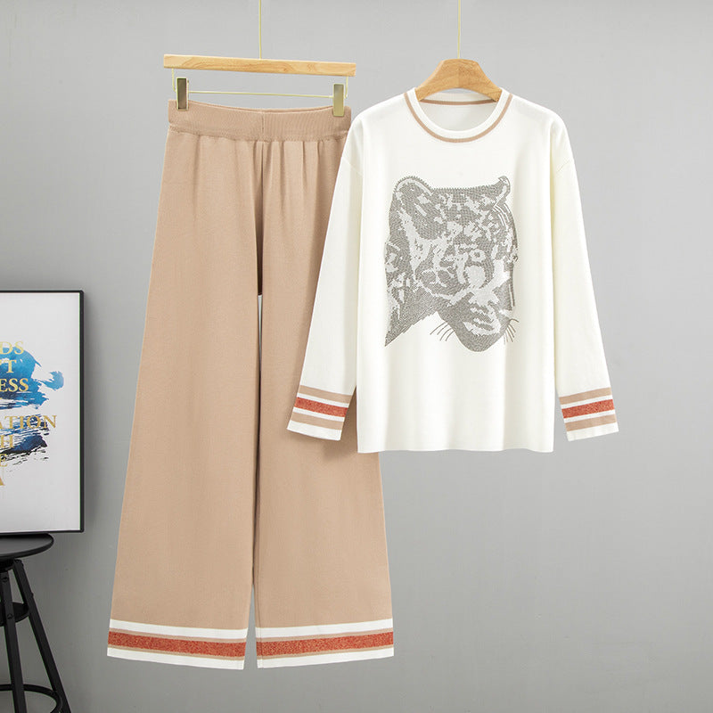 A diamond knitting suit