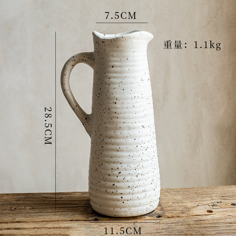 A ceramic ornament creative vase