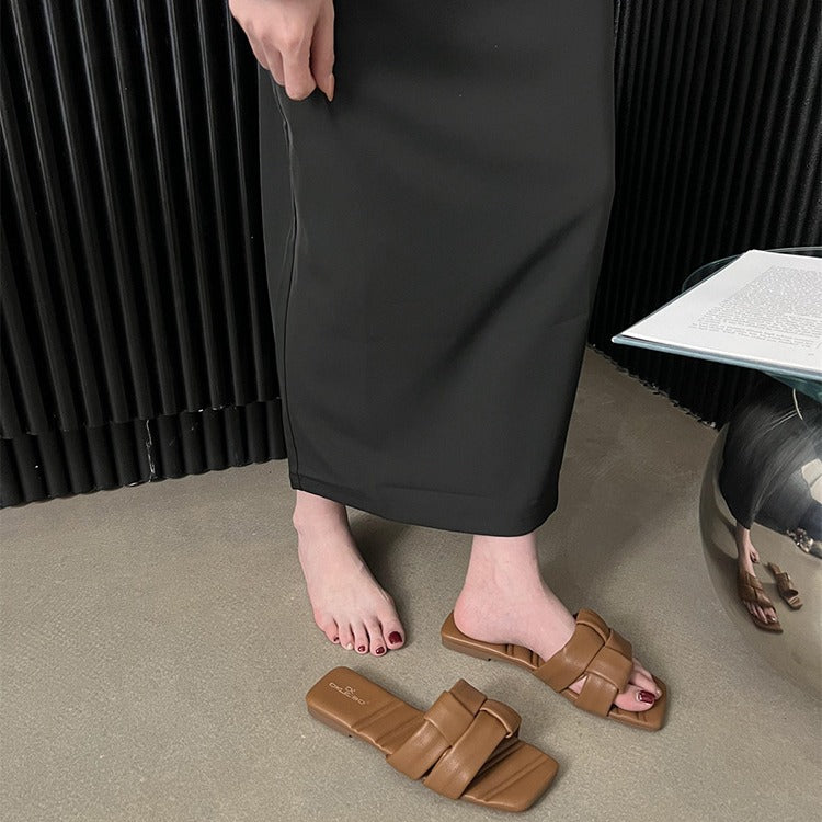 A Open-toed Square Head Flat Bottom Women's Summer Slippers