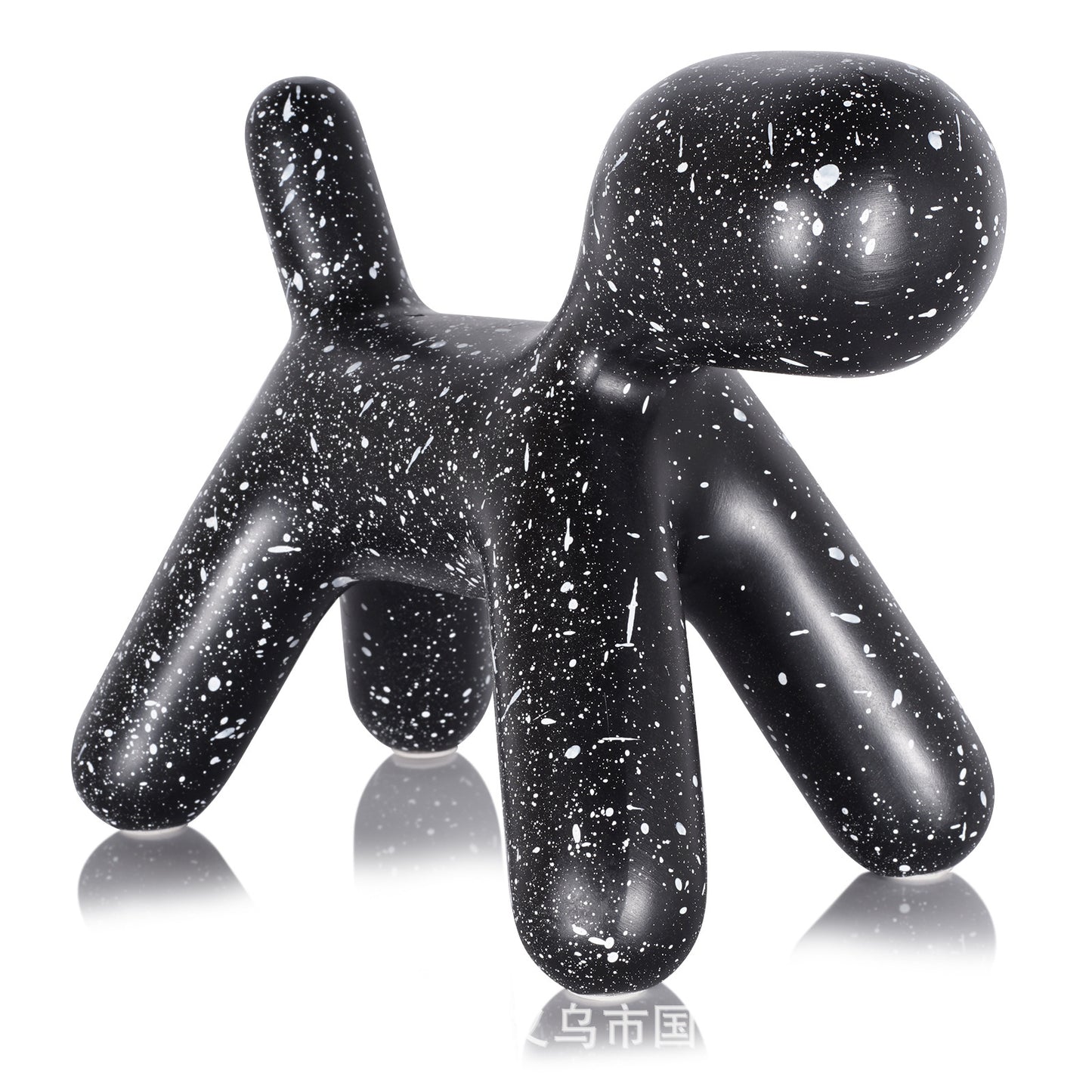 A resin handicraft ornament