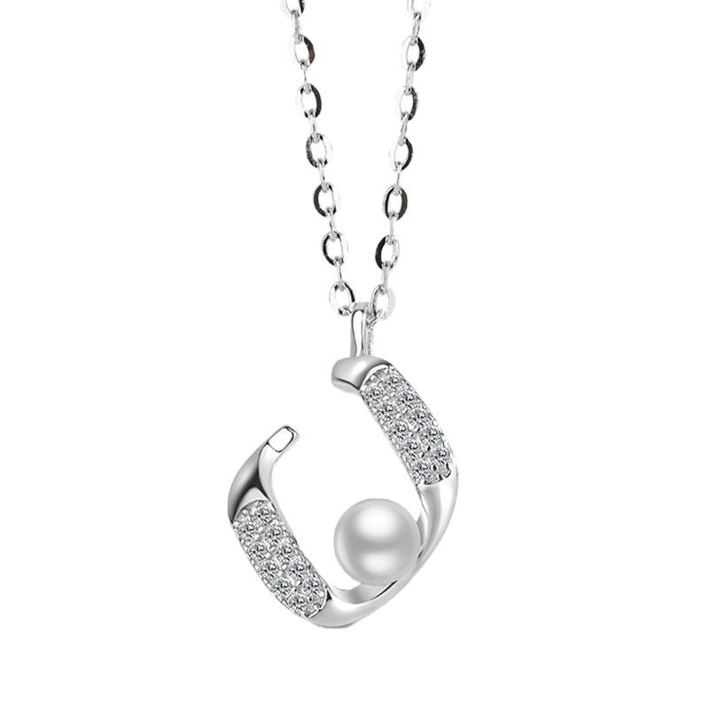 A S925 Sterling Silver Pearl Necklace