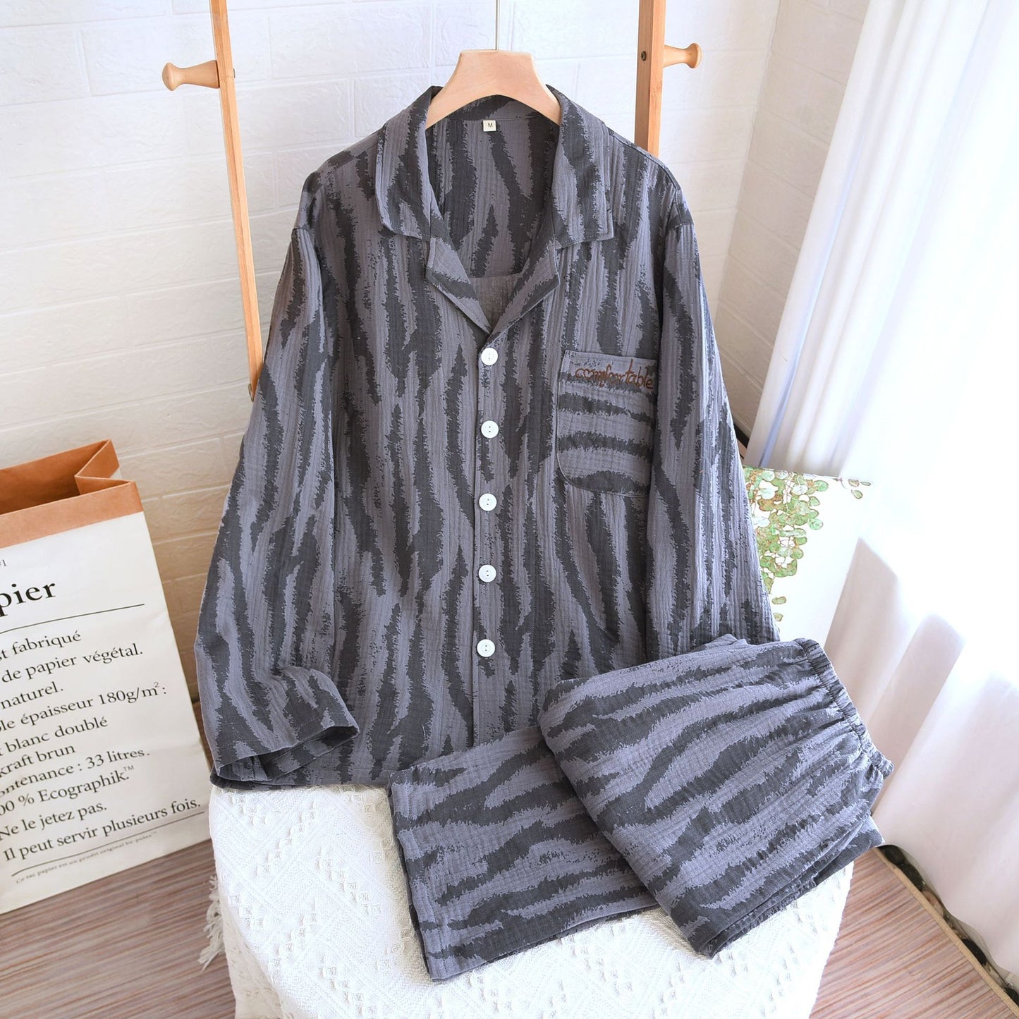 A cotton crepe simple loungewear