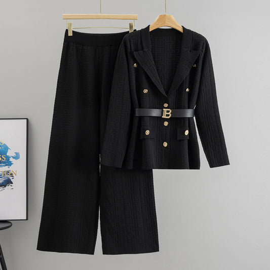 A long sleeve suit