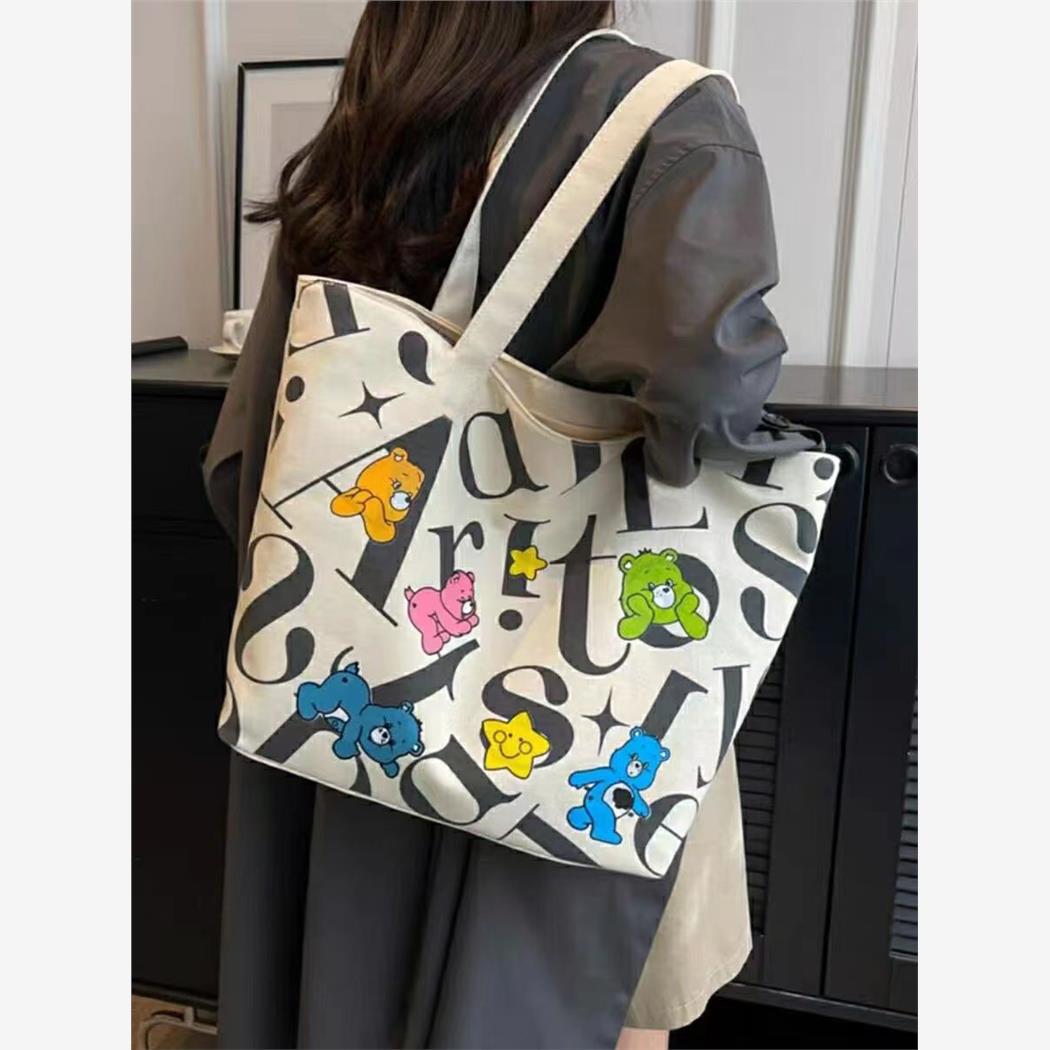 A canvas bag printed shoulder bag