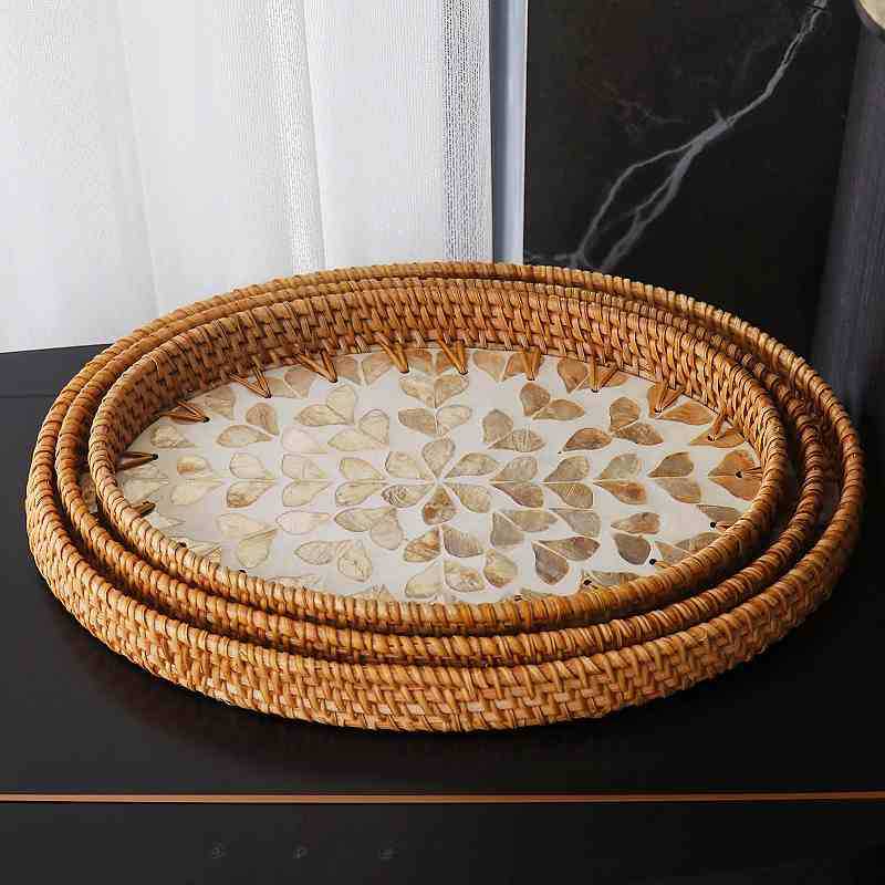 Hand-woven rattan-colored shell fruit plate decoration
