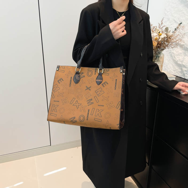 A new model, new style, simple and large-capacity letter presbyopia tote bag, portable commuter women's bag