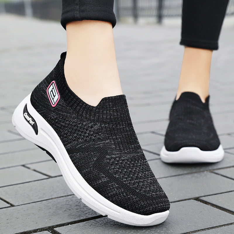 A flat shoe