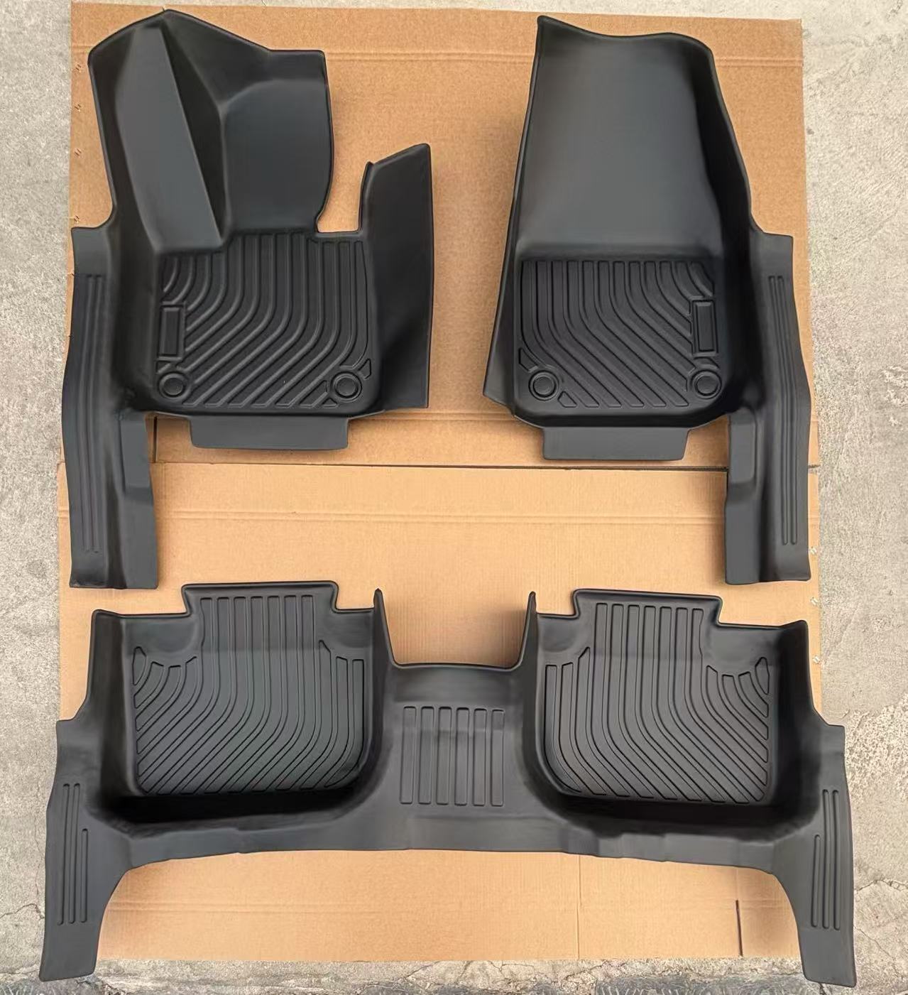 A car waterproof floor mat