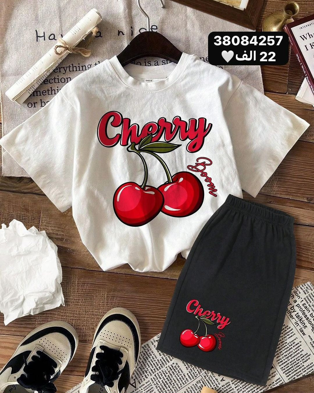 A Children's cute cartoon pattern printing set boys and girls short-sleeved T-shirt + shorts