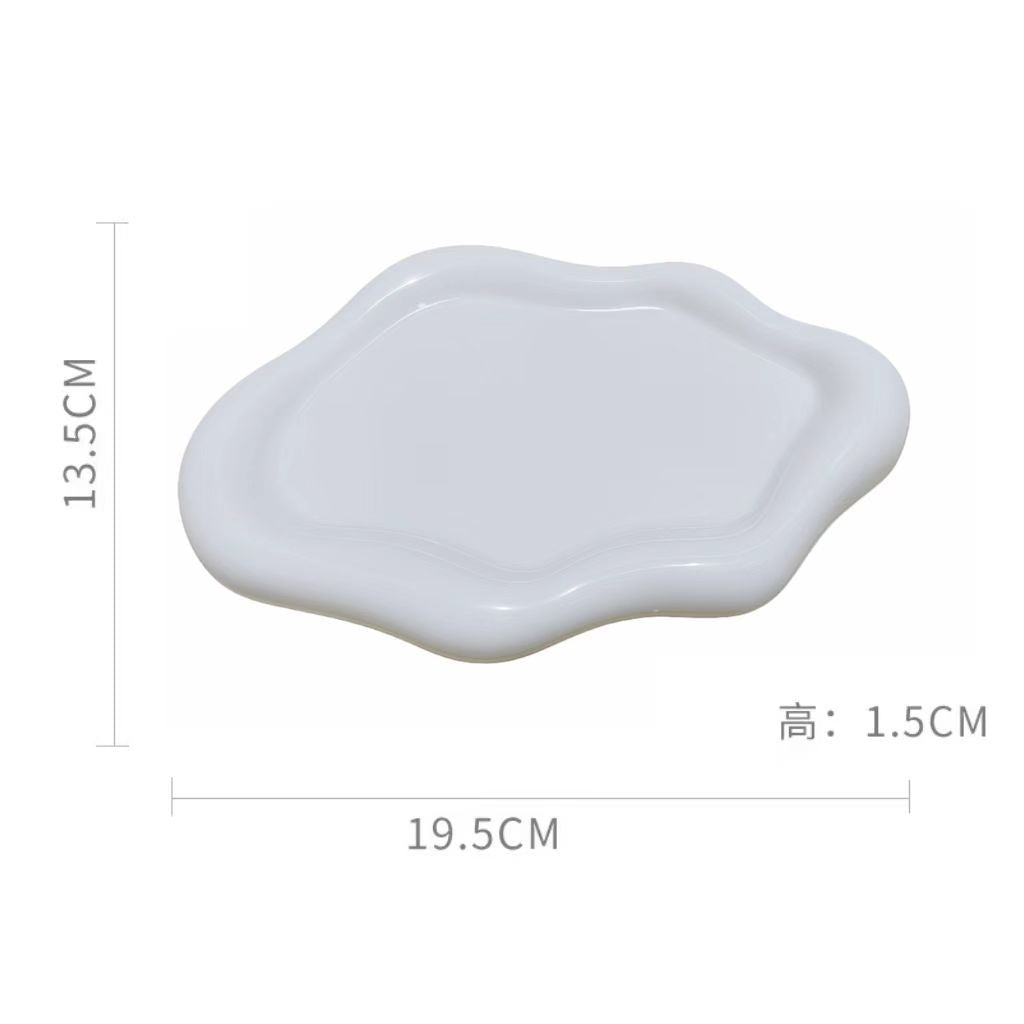 A tray ornament