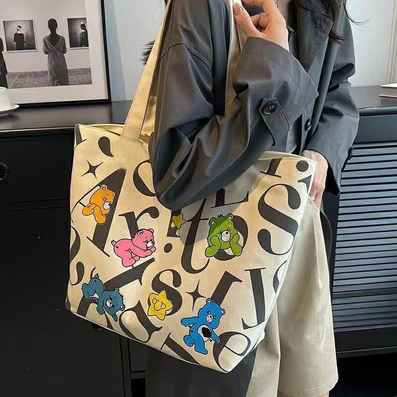A canvas bag printed shoulder bag