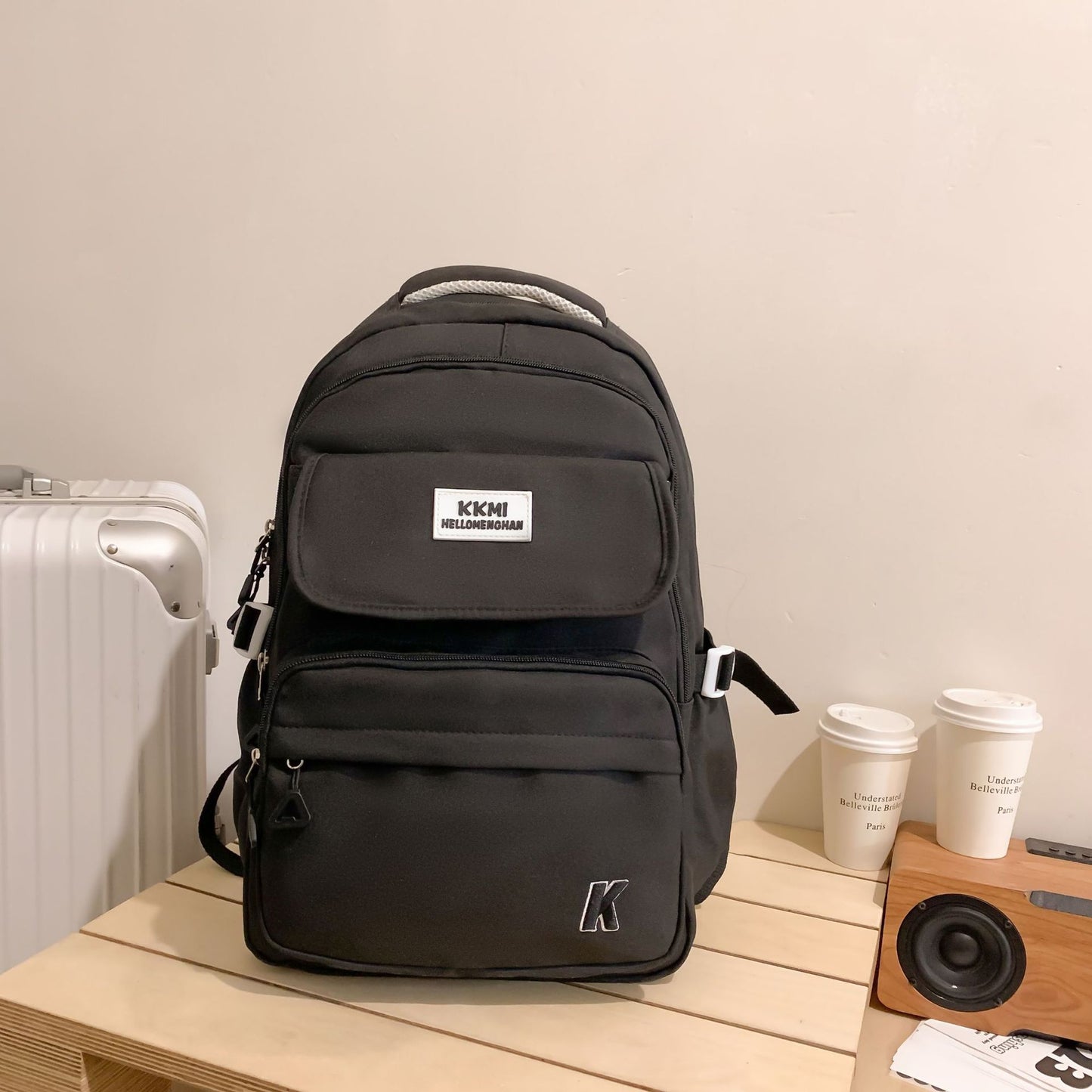 A new large-capacity Japanese small fresh and sweet wind high-value backpack for primary and secondary school students