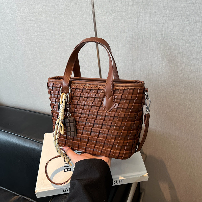 A handbag women's messenger bag