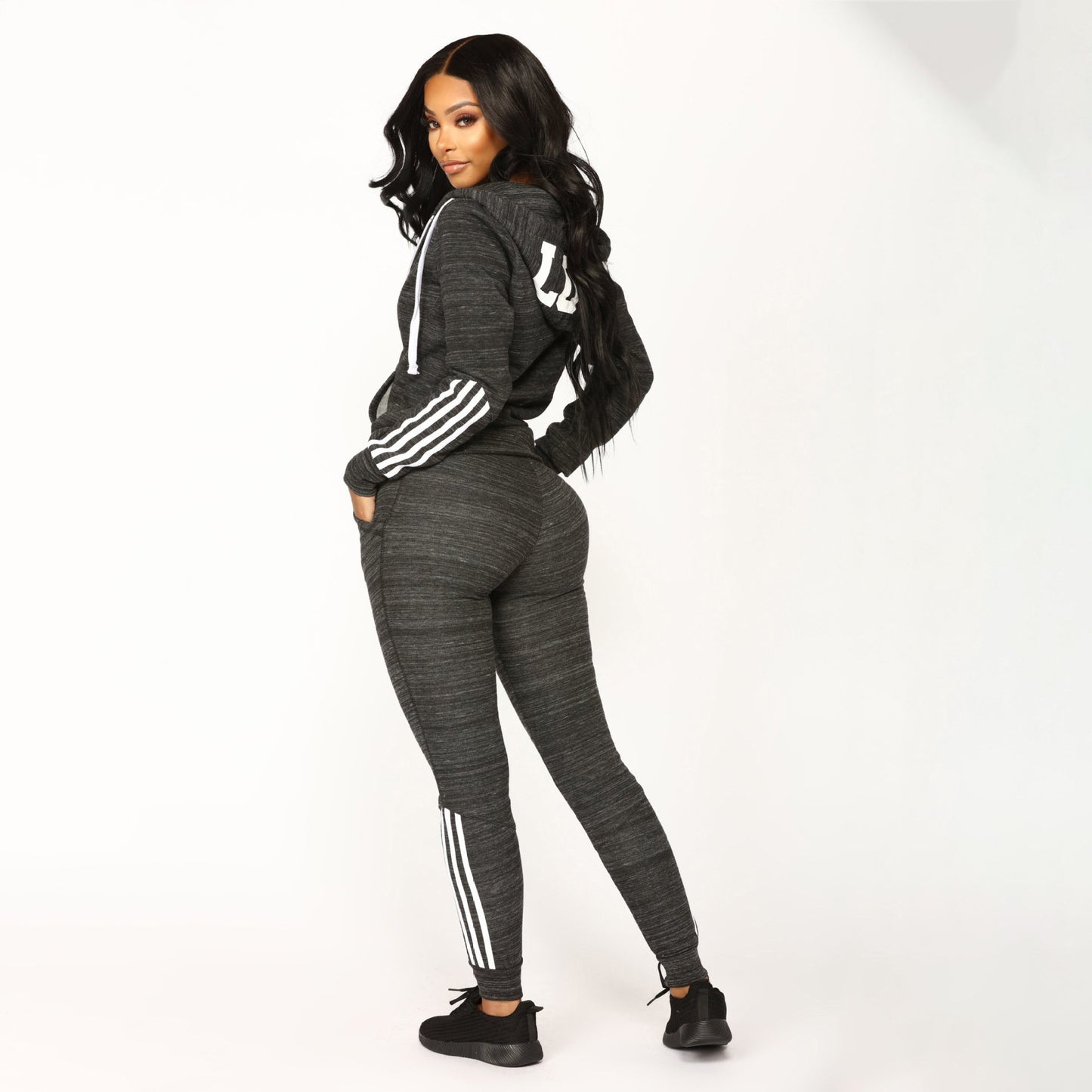 A long-sleeved sweater set