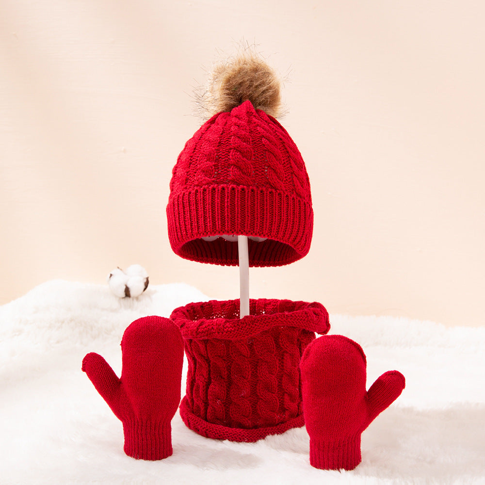 A new wool monochrome twist warm children's hat scarf gloves two or three-piece set