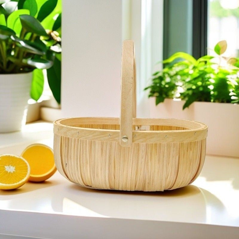 A gift woven basket