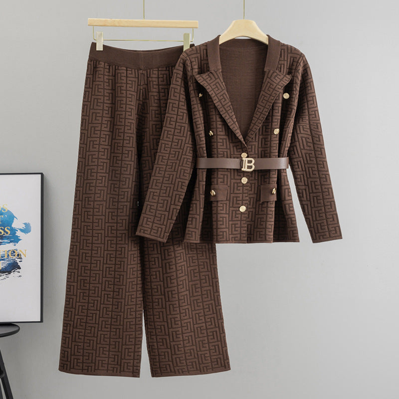 A long sleeve suit