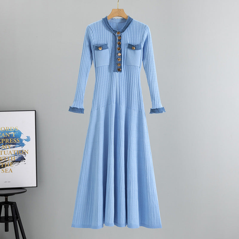 A long-sleeved autumn and winter dress
