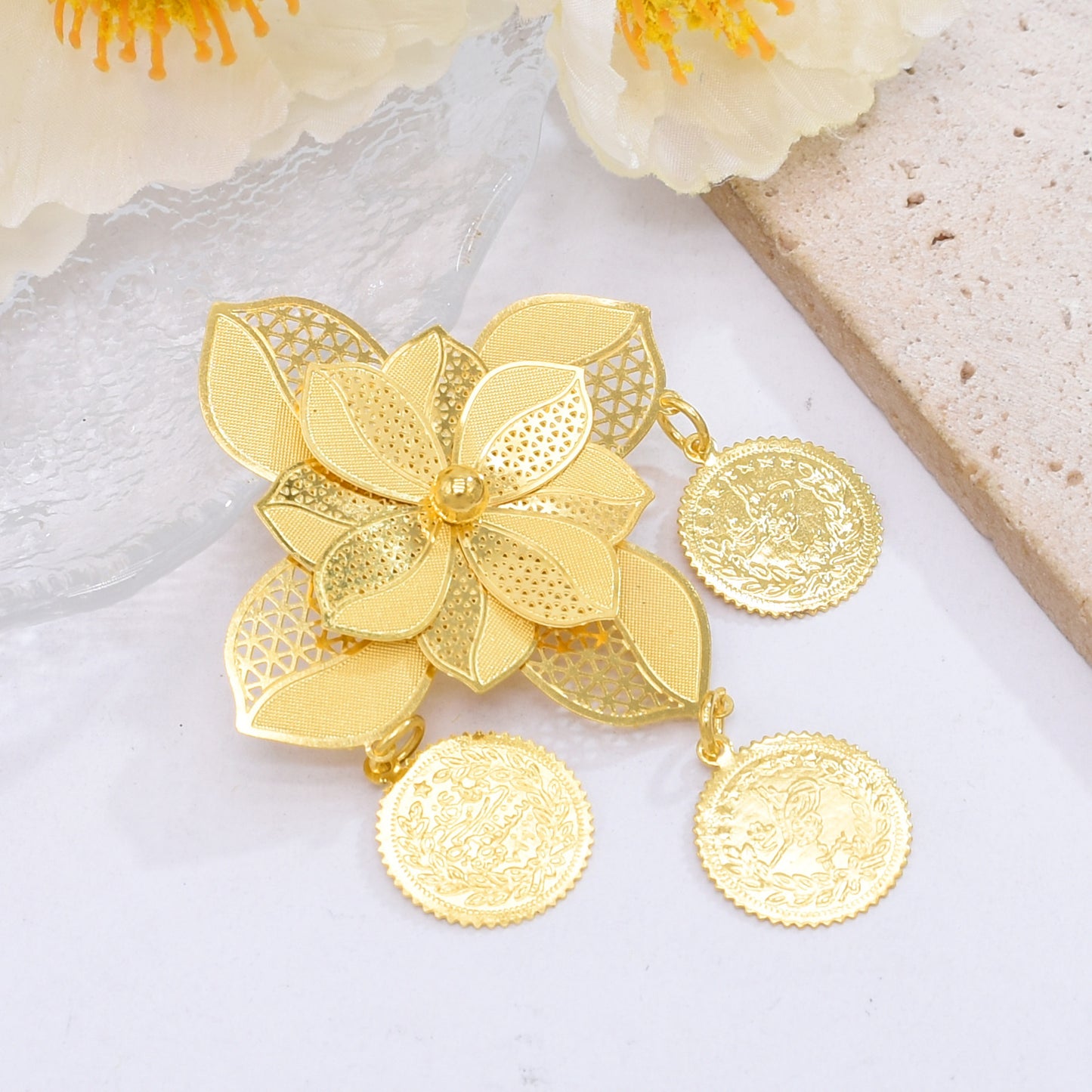 A new gold three-dimensional flower brooch light luxury high-end sense coin pendant brooch pin sweater suit accessories women - Mixbatch