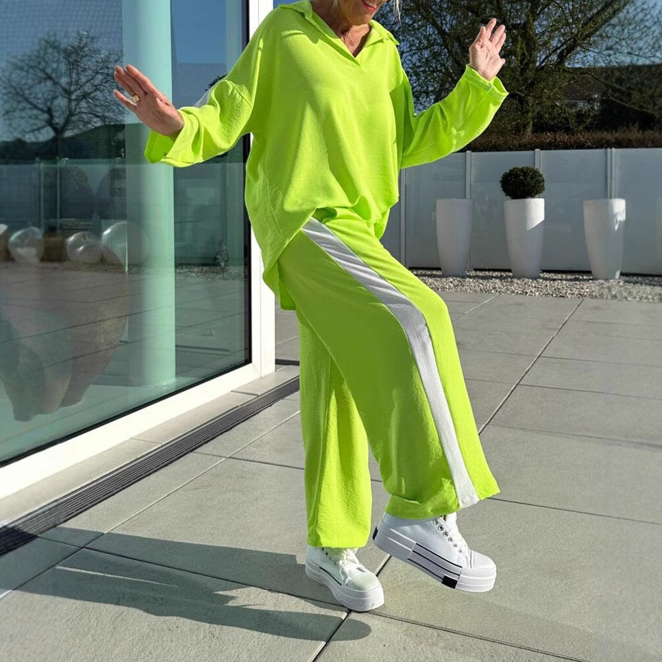A lady's long-sleeved trousers suit