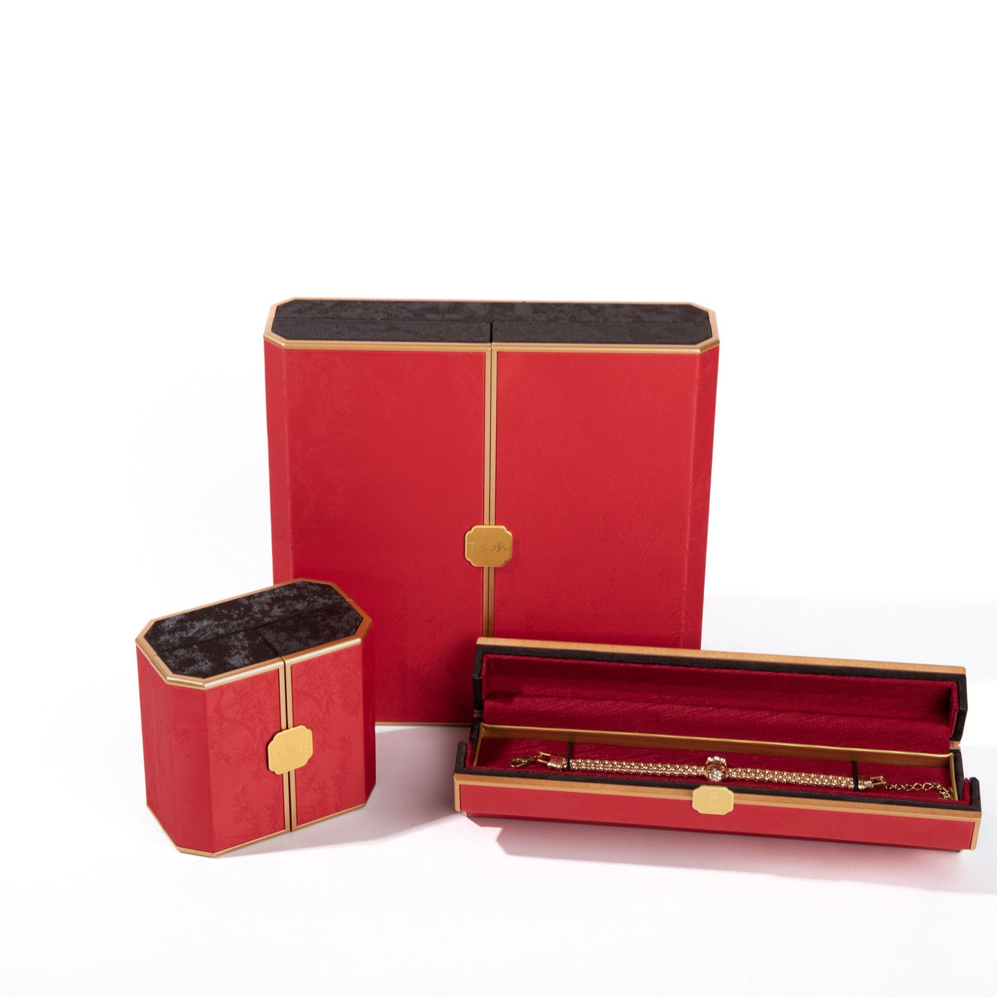 A jewelry box can be customized LOGO