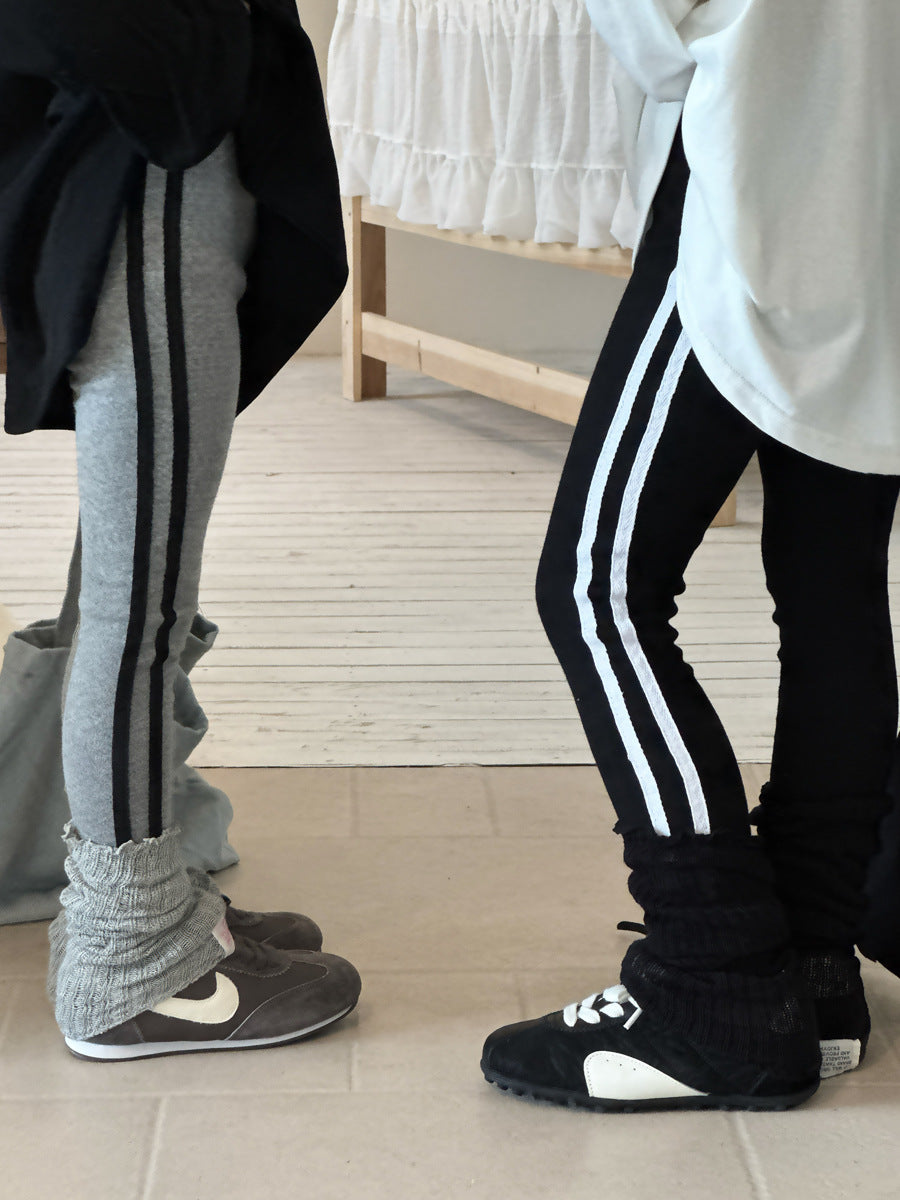 A Children's stretch slim-fit leggings