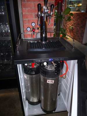 A air-cooled beer machine