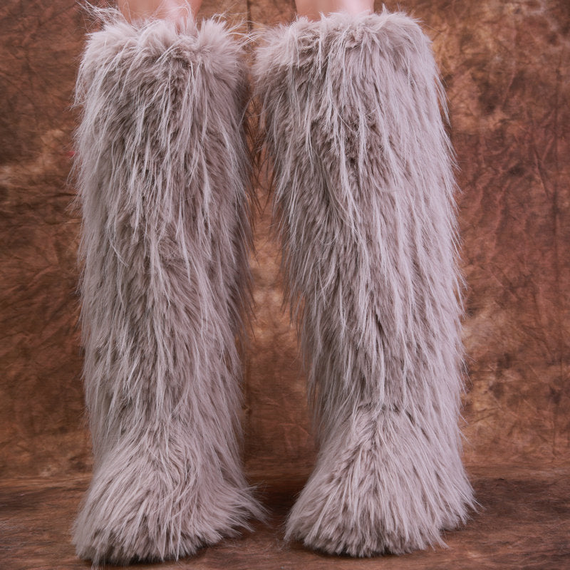 A new autumn and winter boots velvet European beautiful women boots