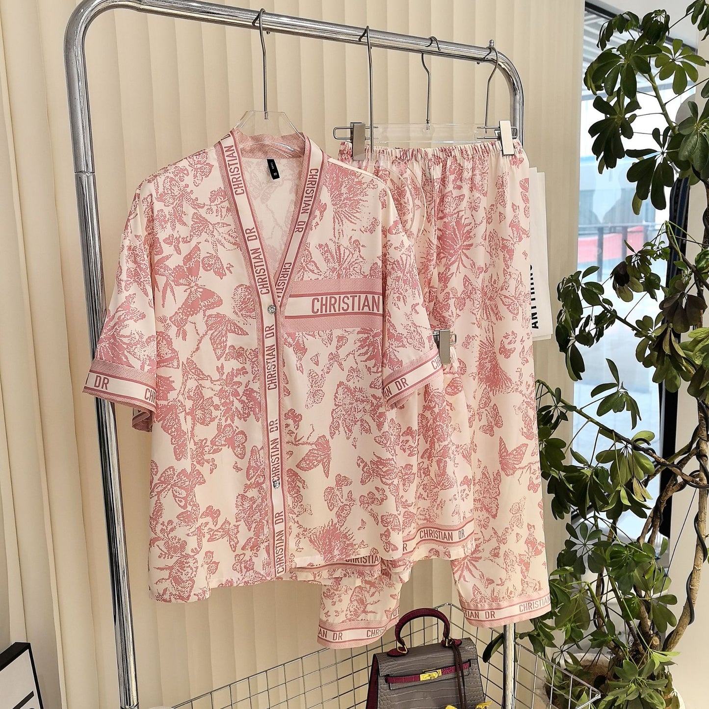 A butterfly three-piece pajamas spring and summer large size thin loose ice silk women's short-sleeved trousers set sweet and can be worn outside