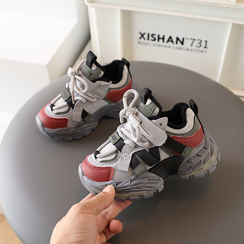 A children's fleece sneakers