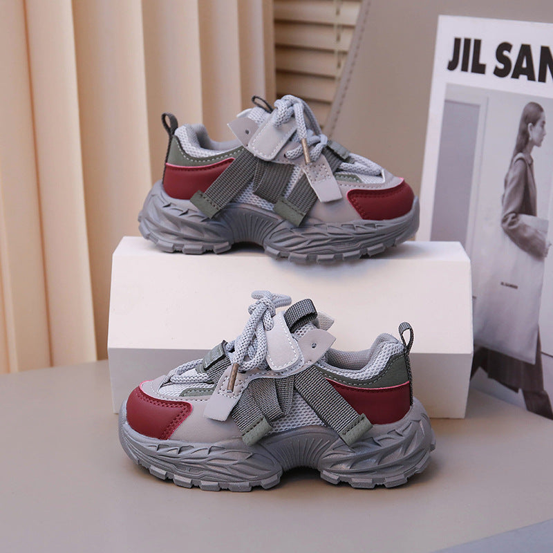 A children's sports shoes