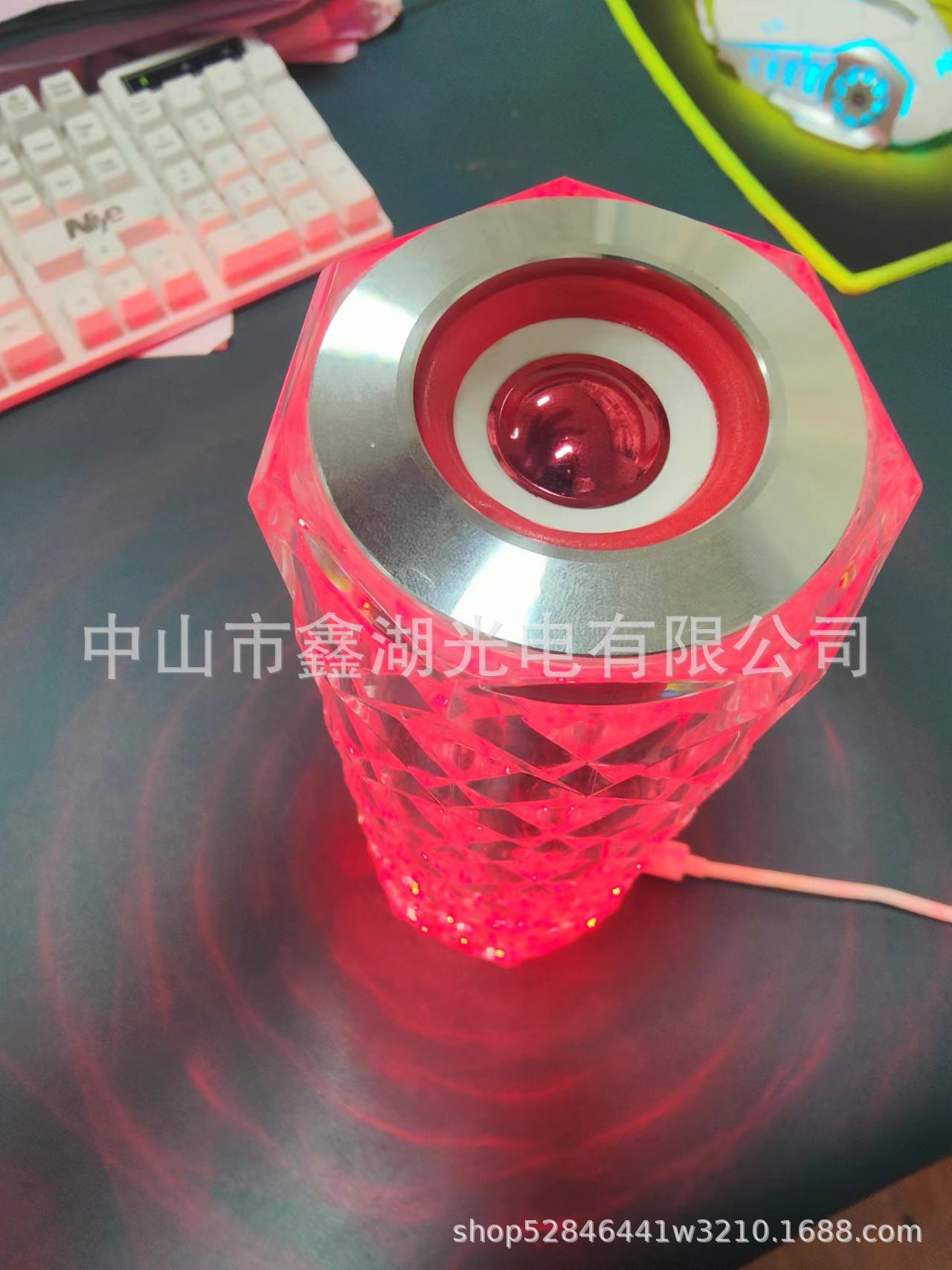 A Bluetooth audio crystal desk lamp