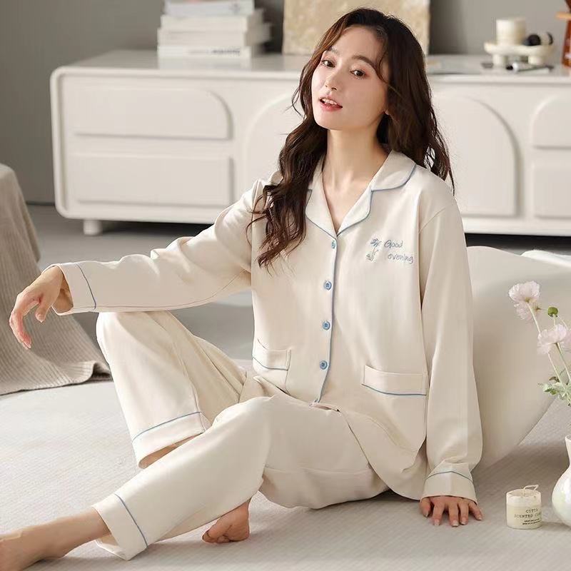 A ladies pajamas