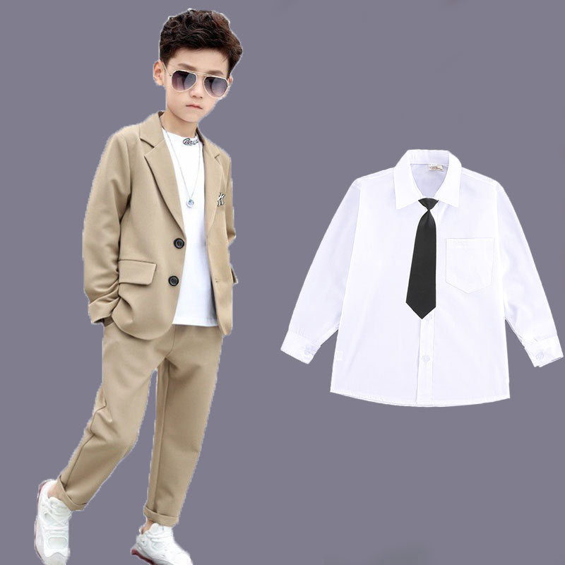 A Children's and teenagers' suit