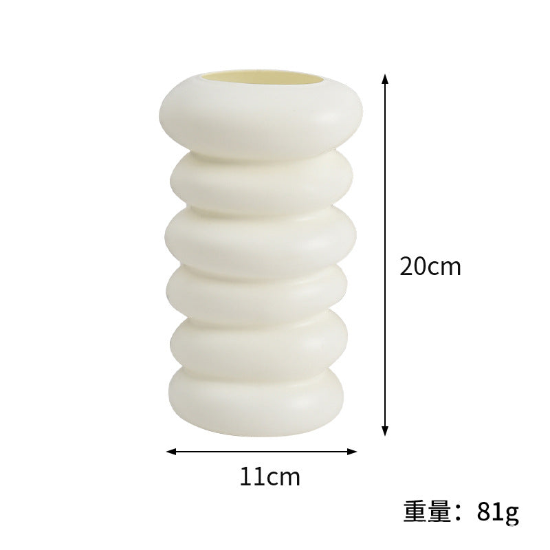 A plastic vase spiral Nordic simple imitation glazed porcelain creative wind flower arrangement ornament dry and wet flower vase simulation vase