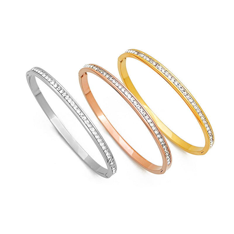 A Titanium steel bracelet, girls' advanced sense, niche gypsy stars do not fade, diamond-encrusted exquisite and generous ins wind full diamond bracelet