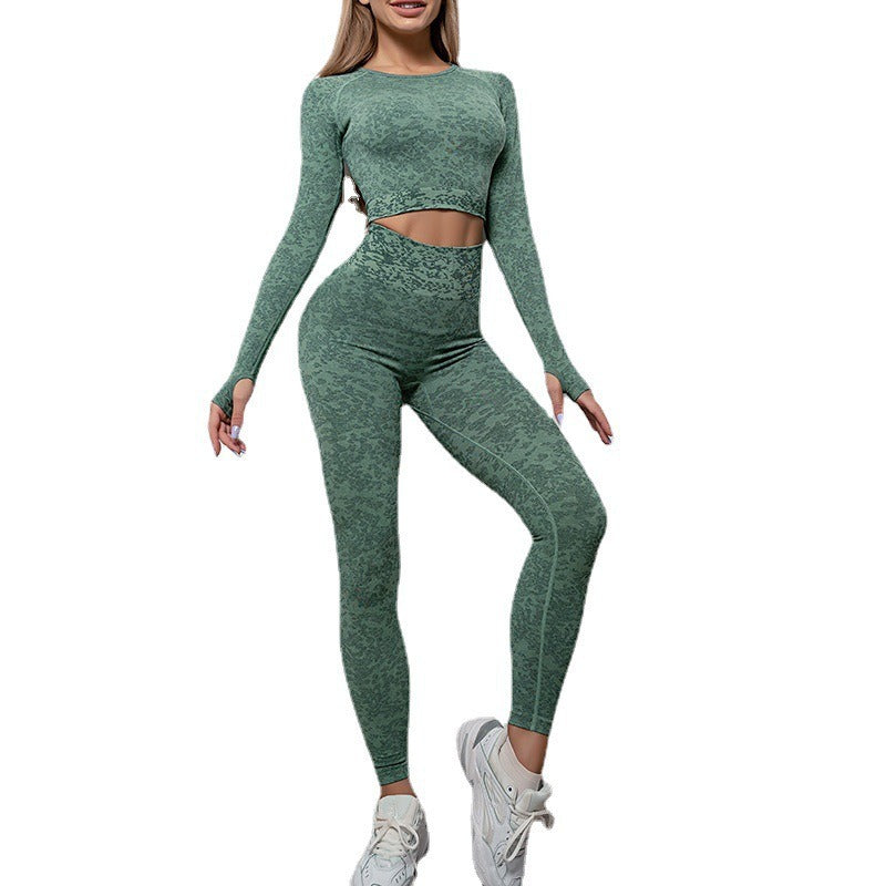 A new outdoor sports yoga top women's seamless long-sleeved yoga clothes vest trousers fitness set wholesale