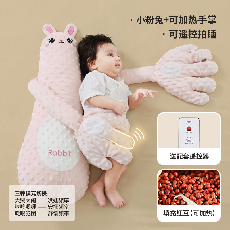 The baby soothes the palm of his hand to sleep, slaps the baby, and the artifact lies down to sleep. The baby prevents startling and sleeps, and slaps the butt to soothe the pillow.