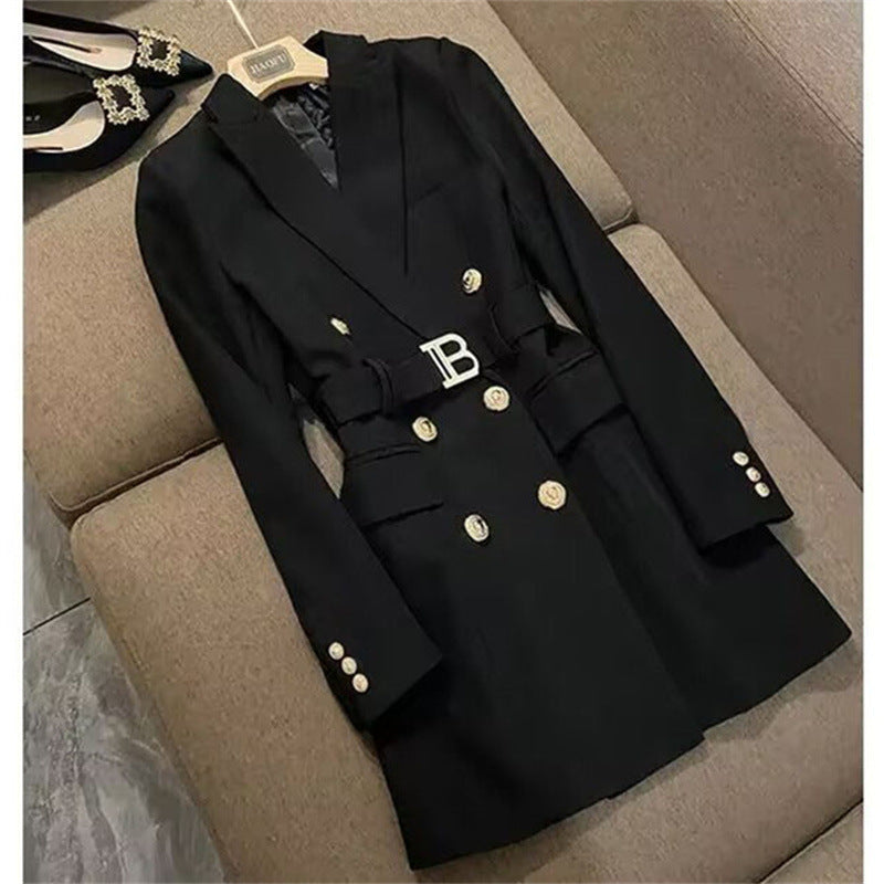 A blazer woman