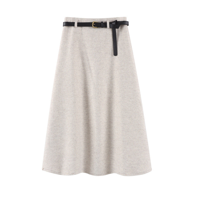 A high waist skirt