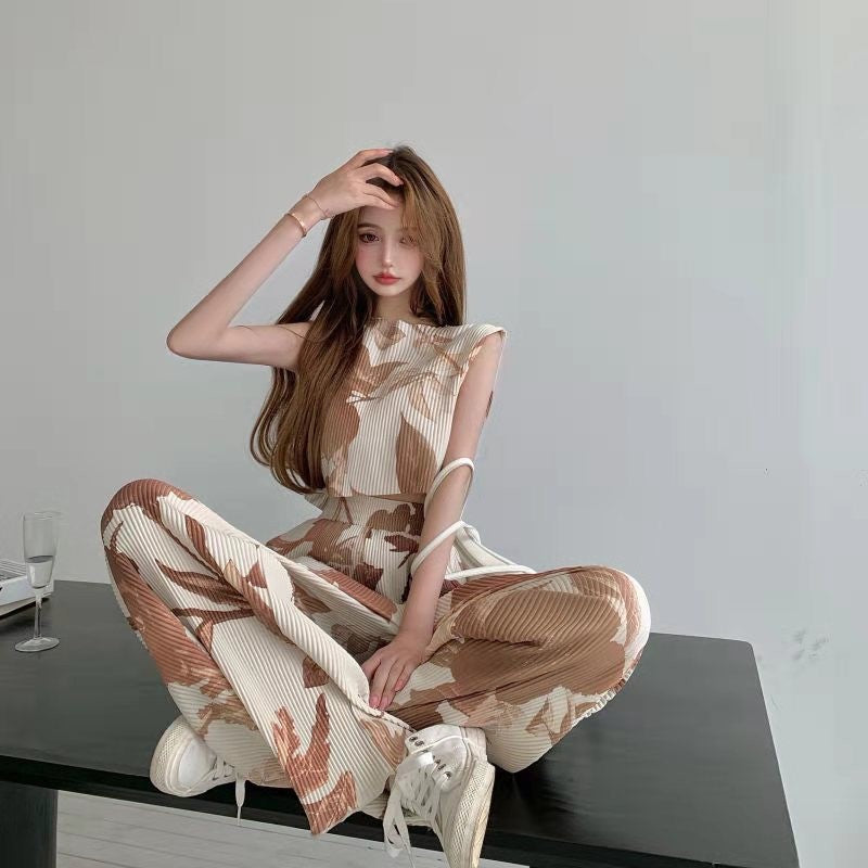 A summer suit women's design sense tie-dye printed sleeveless vest + casual mopping wide-leg two-piece set