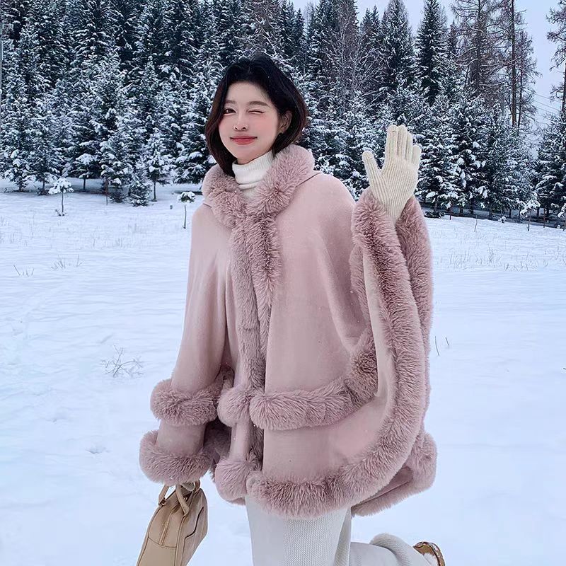 A new loose fur collar shawl