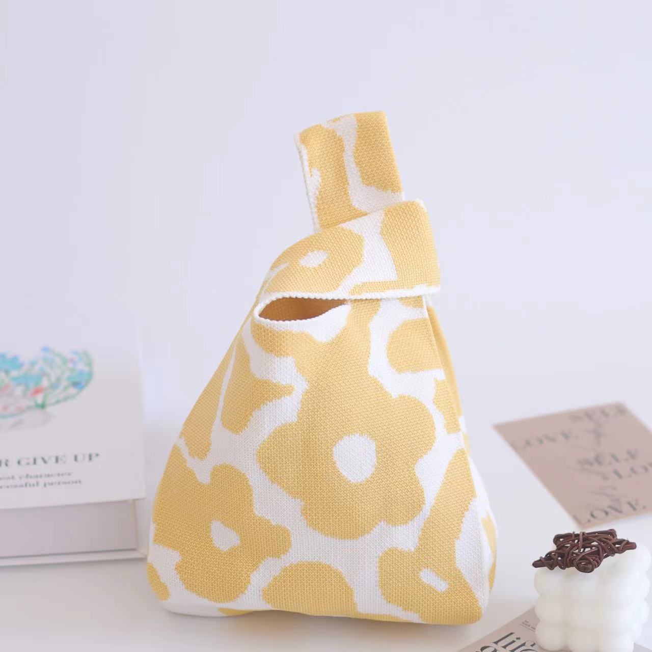 A Internet celebrity handbag women's knitted wool bucket bag Japanese and Korean version versatile hand carry casual tote bag box lunch bag y