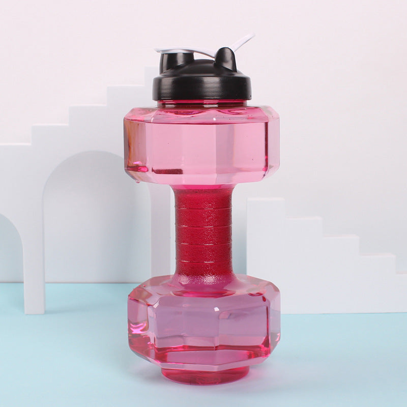 A dumbbell water cup 2600ml