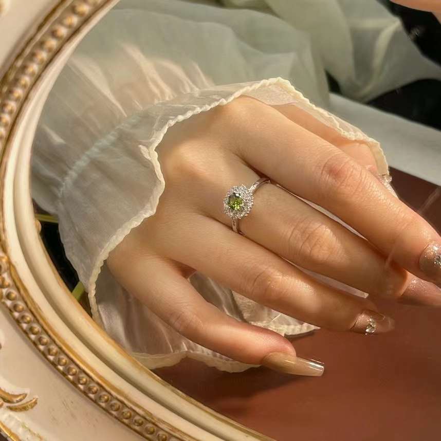 A S925 Sterling Silver Olive Green Ring
