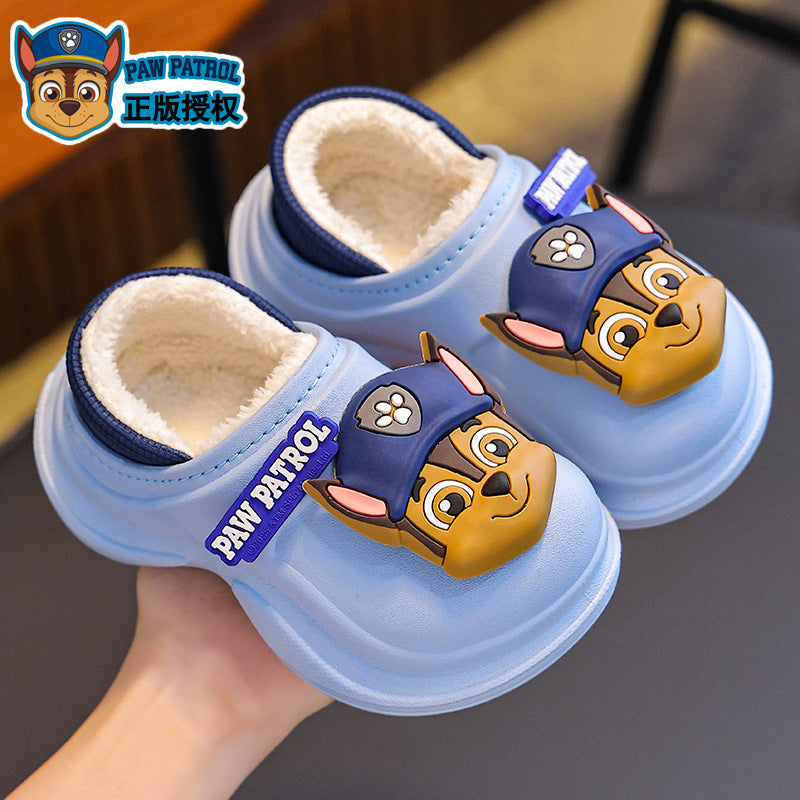 A children's thermal slippers