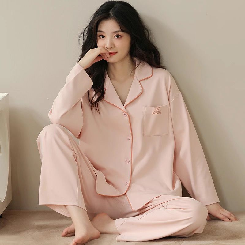 A ladies pajamas