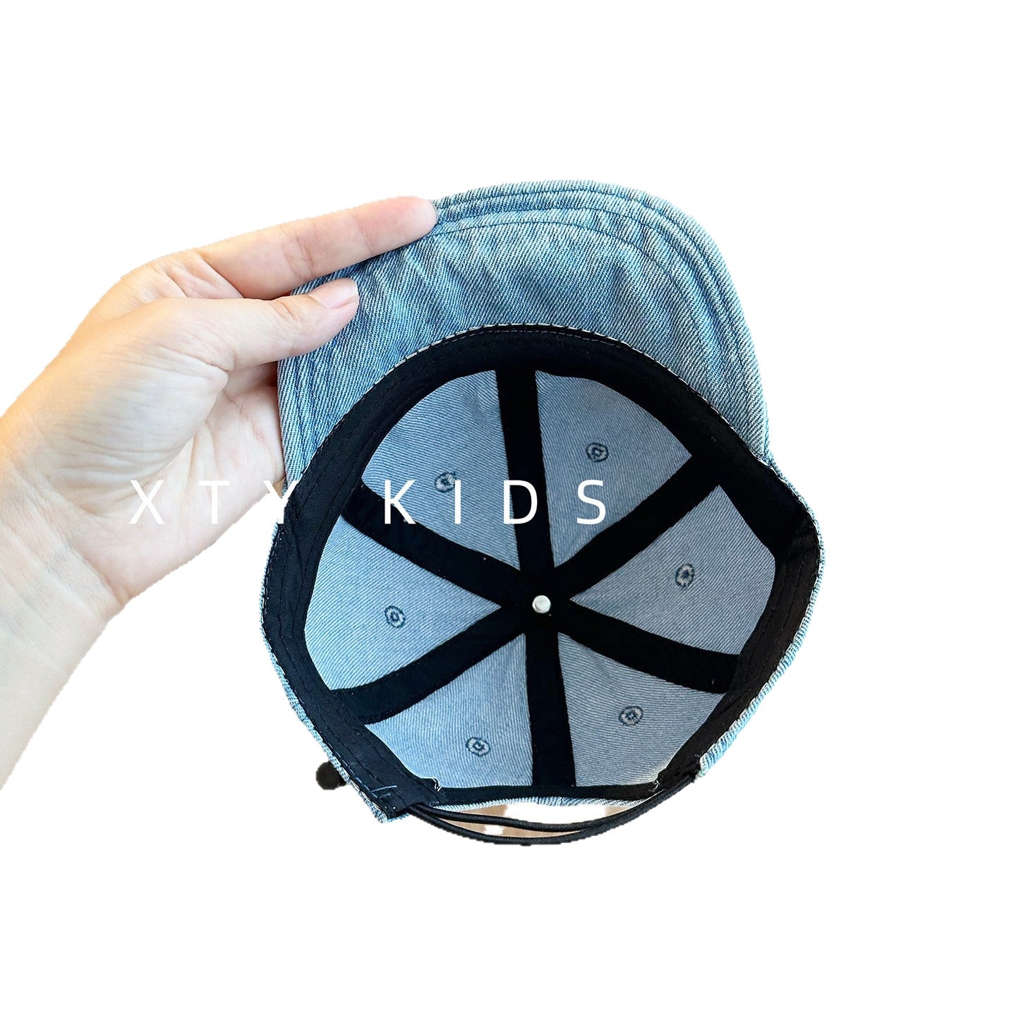 A children's hat