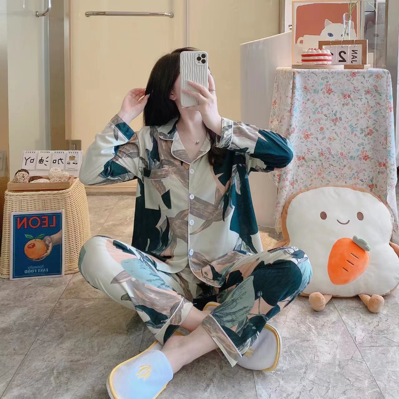 A ladies pajamas
